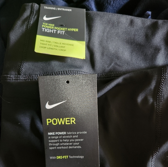 Nike Women's Power Pocket Hyper Dri-Fit Training Capris Tights Black - Medium - Picture 9 of 10